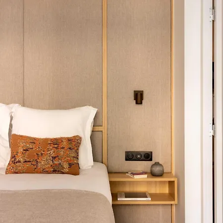 Magnificent Flat- Ac -1br- 4p-place De La Nation Daire *